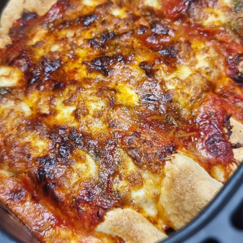Zapiekana tortilla w sosie pomidorowym z serem z kurczakiem i warzywami z Air Fryer