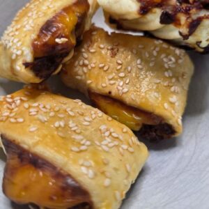 Cheeseburgerowe paszteciki z ciasta francuskiego z Air Fryer