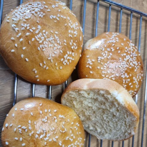 puszyste bułeczki burgerowe pieczone w frytkownicy beztłuszczowej