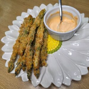 Szparagi w chrupiącej panierce z Parmezanu z Air Fryer