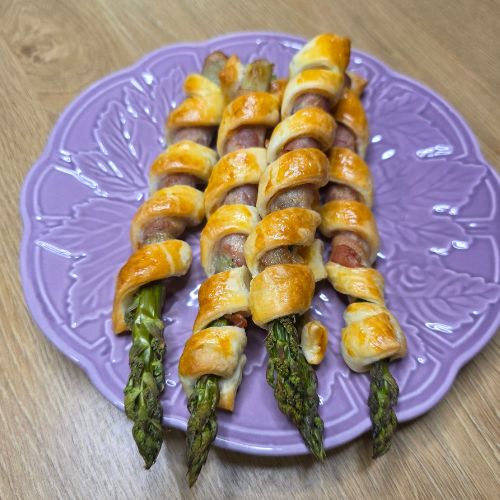 szparagi zawinięte w boczek i ciasto francuskie z air fryer
